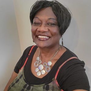 Meet your Posher, Vickie